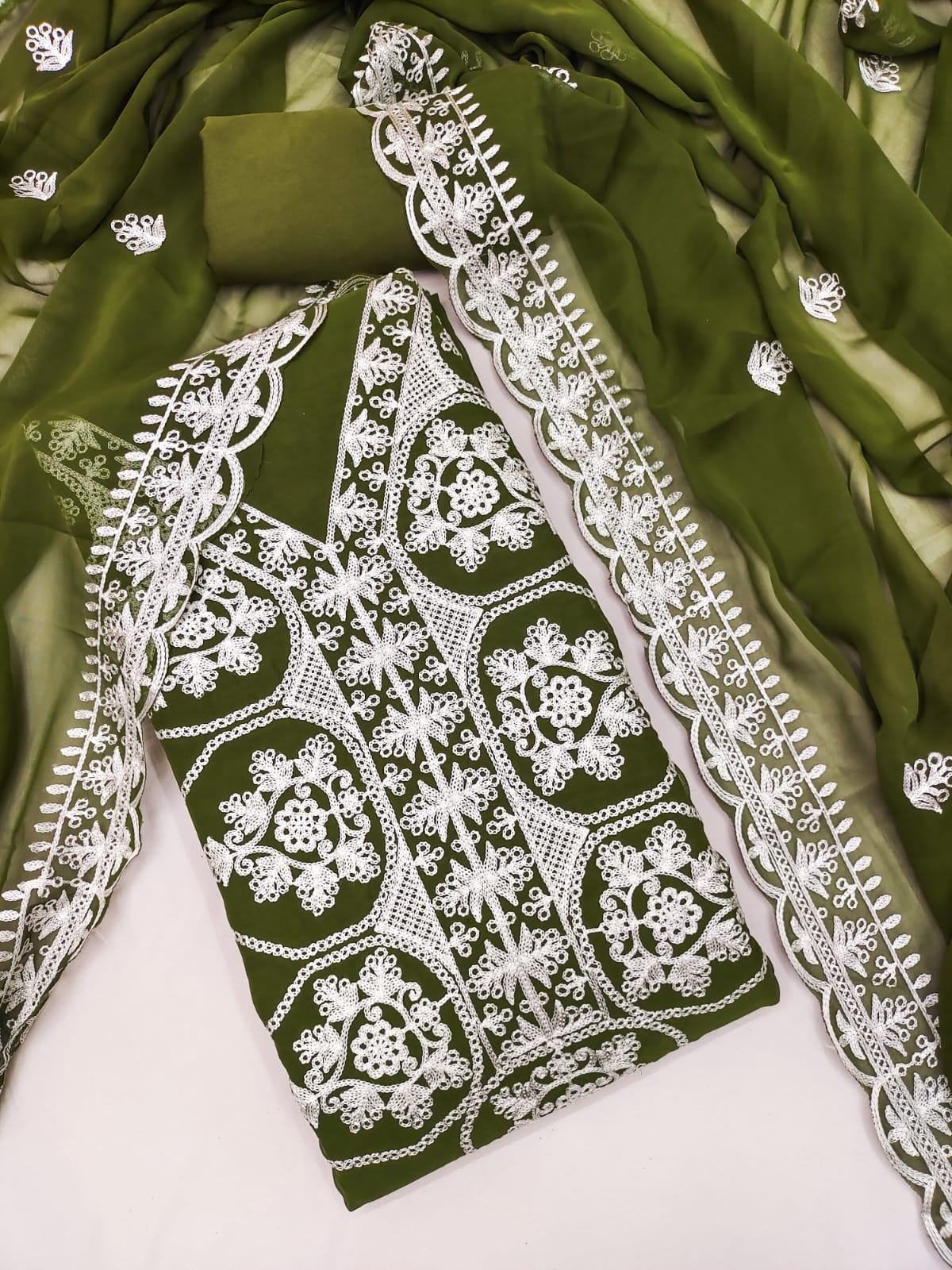 WhatsApp Image 2025-11-10 at 5.06.18 PM (1)