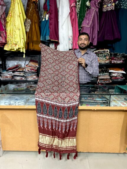 Gaji Silk Lagadi Pato Style Printed Dupatta for Women KGM Brand Gaji Silk Traditional Dupatta Designer Gaji Silk Ethnic Dupatta with Tassels Women's Printed Gaji Silk Dupatta Premium Lagadi Pato Style Dupatta